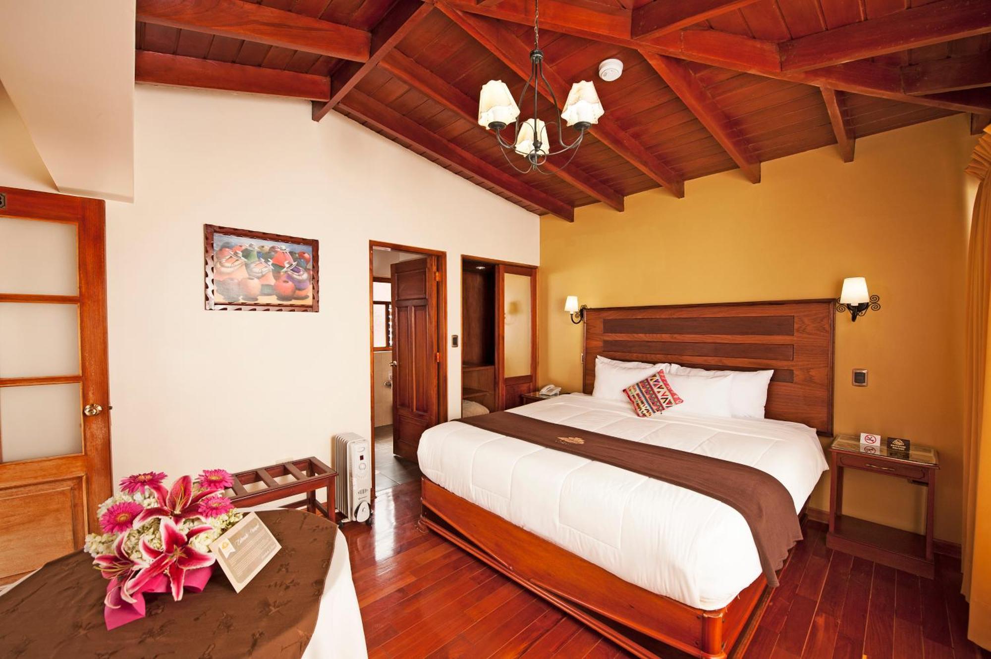 Hotel Mabey Урубамба Экстерьер фото