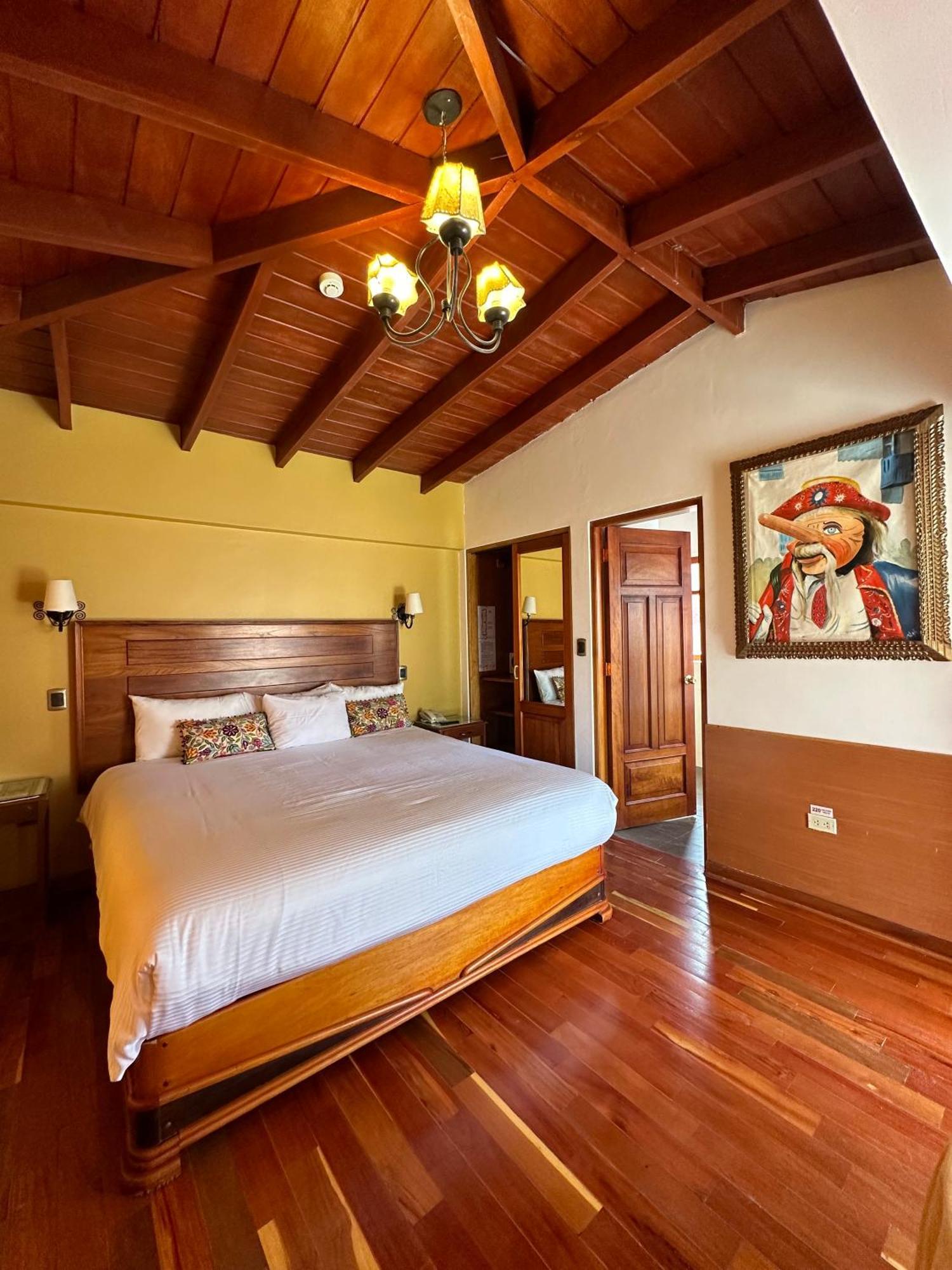 Hotel Mabey Урубамба Экстерьер фото