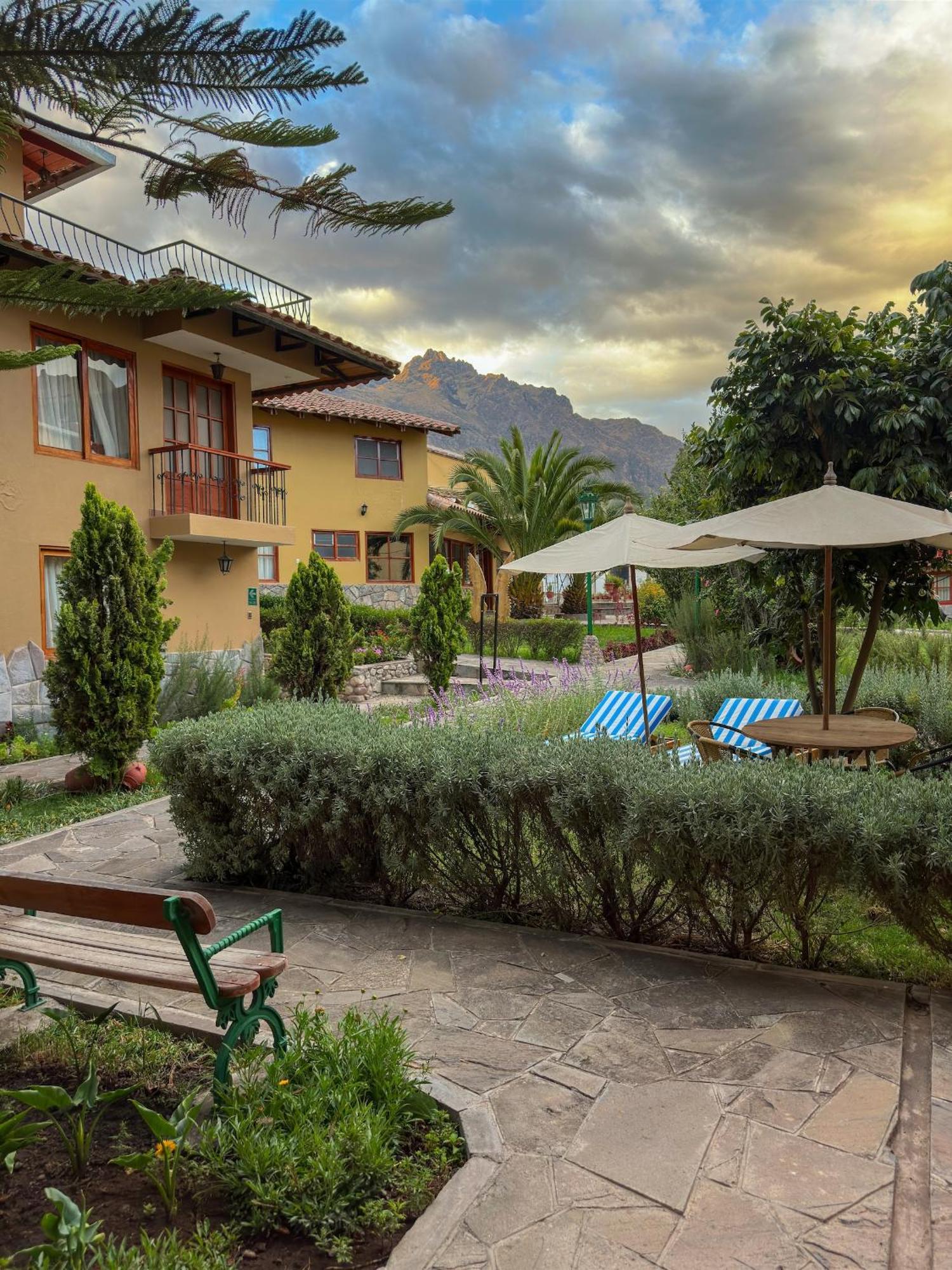 Hotel Mabey Урубамба Экстерьер фото
