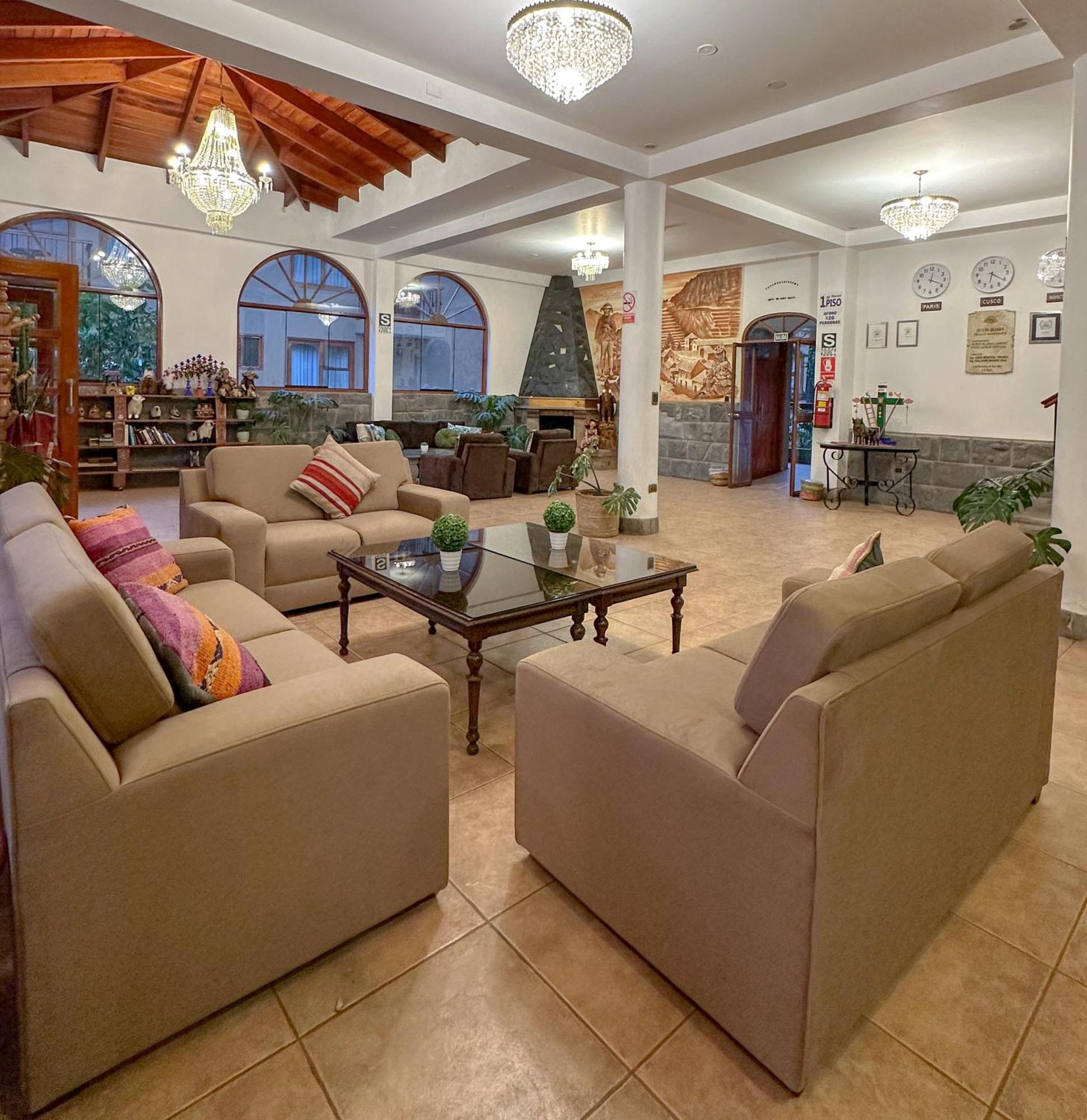 Hotel Mabey Урубамба Экстерьер фото