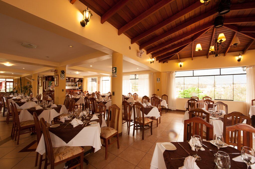 Hotel Mabey Урубамба Экстерьер фото